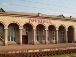 С 1 апреля на вокзале станции Никитовка начинается продажа билетов на поезд Ясиноватая - Луганск, проходящий через Горловку