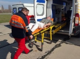 В Одессу самолет привез раненных под Авдеевкой защитников Украины (ФОТО)