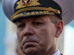 Командующий ВМС Украины вице-адмирал Сергей Гайдук уволен, - журналист