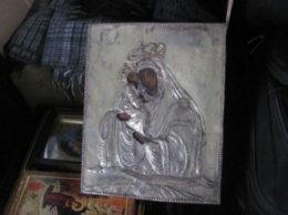 Украинец пытался вывезти в Россию старинную икону