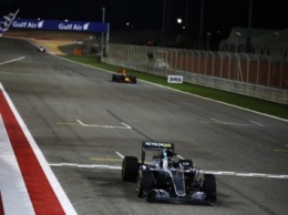 Пилот "Мерседес" Н.Росберг стал победителем этапа Формулы-1 в Бахрейне
