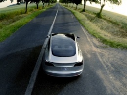 Tesla Model 3 собрала 276 тысяч предзаказов