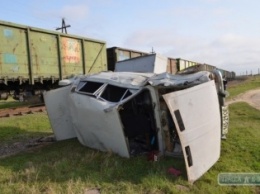 В Одесской области автомобиль «Жигули» столкнулся с грузовым поездом (фото)