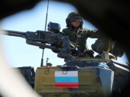 Разведка: Российские военные в Донбассе не выполняют приказы командования и топят боевые машины