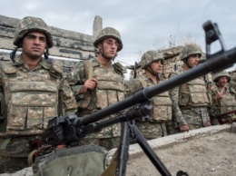 Азербайджан и непризнанный Нагорный Карабах возобновили взаимные обстрелы