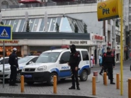 В Стамбуле взрыв возле автобусной остановки