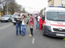 В Одессе водитель BMW на бешеной скорости врезался в маршрутку (ФОТО)