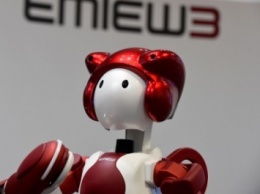 Робот-помощник Hitachi EMIEW3 сможет сопровождать пешеходов