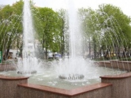 Ура! Кременчугский светомузыкальтный фонтан уже «проснулся» от зимней спячки