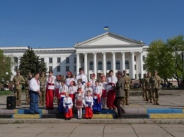 На Донбассе прошел патриотический митинг: «Краматорск - это Украина» (фото)