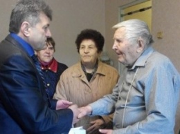 Макеевский ветеран отметил 90-летний юбилей