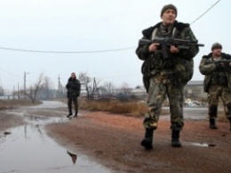 Россияне пригнали на Донбасс 25 вагонов горючего и боеприпасов
