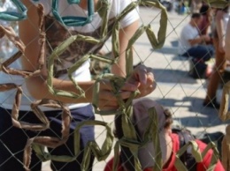 Чемпионат по плетению маскировочных сеток прошел в Луцке