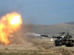 Азербайджан отбил танковую атаку армянской армии