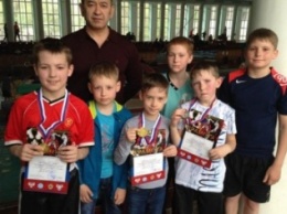 Енакиевские спортсмены успешно выступили на соревнованиях по кикбоксингу