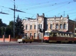 "Заброшки" Днепропетровска: забытый дом трудолюбия (ФОТО)