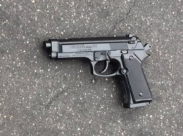 В США полицейские подстрелили подростка с фейковым пистолетом (фото, видео)