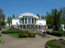 Куда пойти в Киеве в пасхальные выходные? Истории ботанических садов Киева