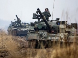 Россия снова прислала на Донбасс танки, БМП и машины с наемниками - разведка