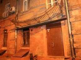 Ночью в центре Одессы обрушился балкон