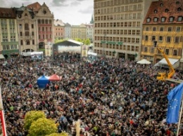 Во Вроцлаве 7 000 гитаристов заиграли одновременно