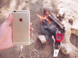 Как зарядить iPhone от костра [видео]