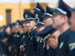 Полиция просит украинцев не злоупотреблять водкой во время праздников