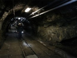 Трагедия на шахте в "ЛНР": после взрыва под землей заблокированы 9 горняков. Их судьба не известна