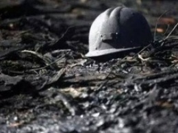 В "ЛНР" не спешат спасать шахтеров: спустя два дня после взрыва на шахте "Малоивановской" найден еще один мертвый горняк