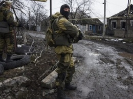 За сутки на Донбассе один боевик погиб и трое ранены, - разведка