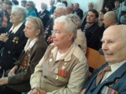 Авдеевских ветеранов поздравили с Днем Победы