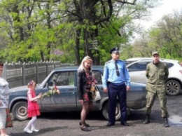 На кладбищах Красноармейской (Покровской) оперативной зоны благодаря правоохранителям обошлось без эксцессов