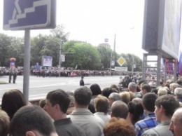 В Донецке начался "военный парад" ко Дню победы