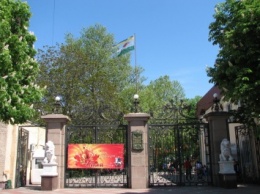 Сегодня вход в Николаевский зоопарк для ветеранов и участников АТО сделали бесплатным