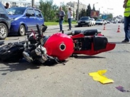 В Харькове мотоцикл сбил пешехода