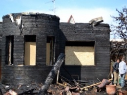 Пожарище на Дмитрия Донского: дом выгорел дотла