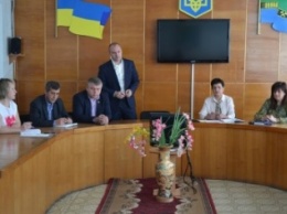 Новый глава Добропольской РГА провел встречу с депутатами районного совета