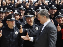 П.Порошенко завтра поедет в Донецкую область на презентацию полиции