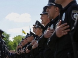 Сегодня новые патрульные полицейские примут присягу в Славянске