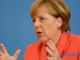 В приемную Меркель подбросили свиную голову