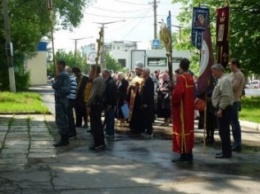 Фотофакт. В Макеевке прошел Крестный ход "За мир на Донбассе"