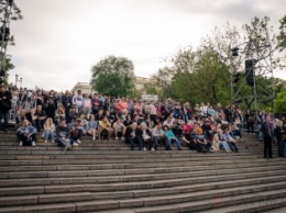 Макаревич, Куба и... Кузнецов: на Потемкинской лестнице состоялся бесплатный концерт для одесситов