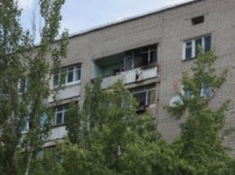 В Запорожье спасатели вынесли из горящей квартиры пожилую женщину с собакой (ВИДЕО)