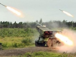 На Донбассе боевики за сутки 17 раз обстреляли украинские позиции