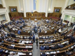 Рада сегодня рассмотрит законопроект, разрешающий партиям отзывать местных депутатов