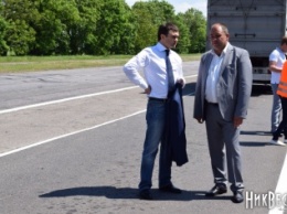 Министр транспорта приехал на Николаевщину и пообещал полмиллиарда на дороги