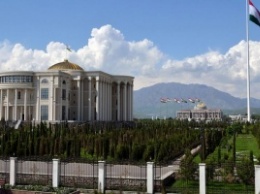 В Таджикистане проходит референдум о полномочиях Рахмона