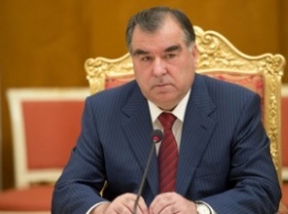 Таджики сделали из своего Президента царя