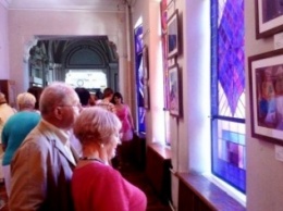 В Херсоне открылась выставка израильского художника, создавшего герб Тель-Авива и получившего премию Г.Х. Андерсена (фото)
