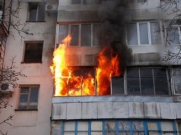 На Николаевщине мужчина едва не сгорел заживо в собственной квартире
